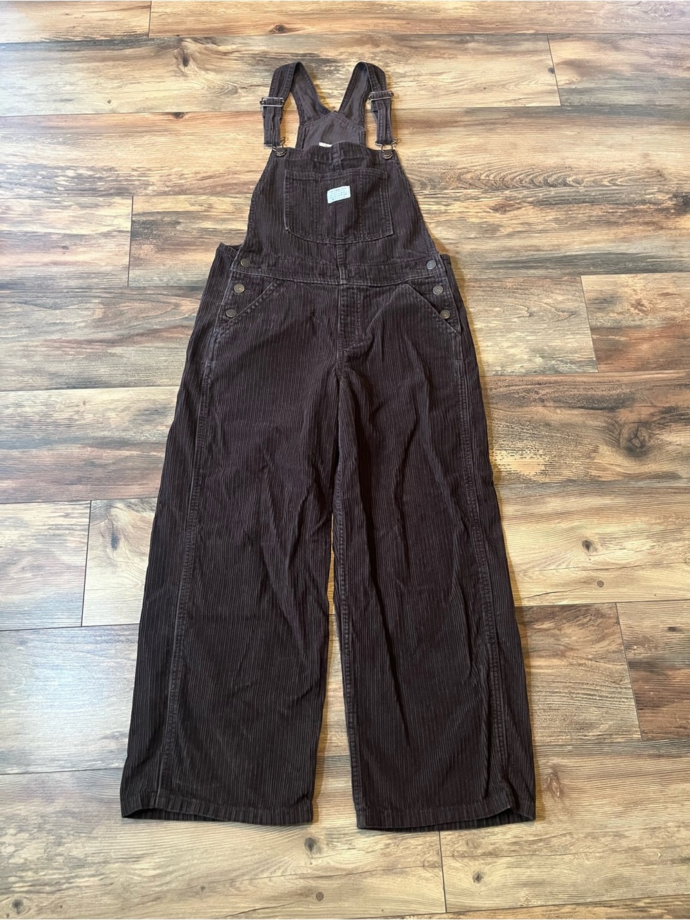 Levi’s Premium Corduroy Overalls Women’s S Brown Wide Leg Bib Overall Gorpcore